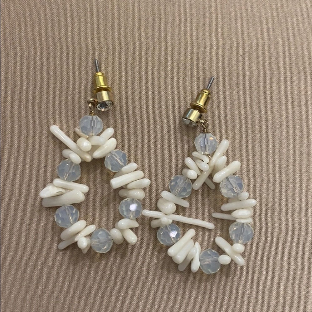 Earrings - Picture 4 of 5